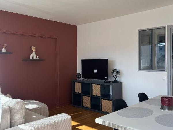Colocation / Appartement 5 pièces de 80 m², Besançon, Rue Victor Grignard / Photo 2