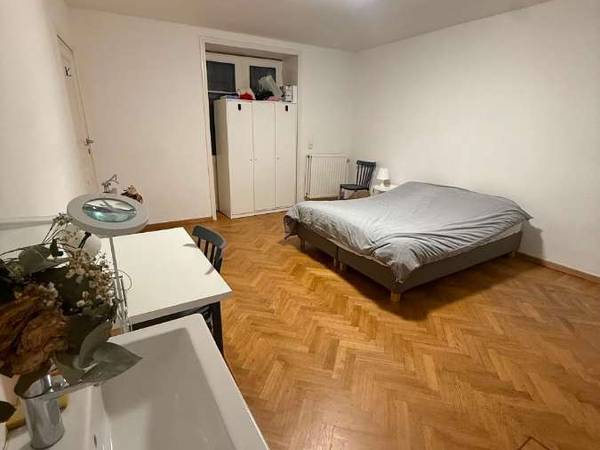 Colocation / Appartement 4 pièces de 40 m², Bruxelles, Avenue de la Renaissance / Photo 7