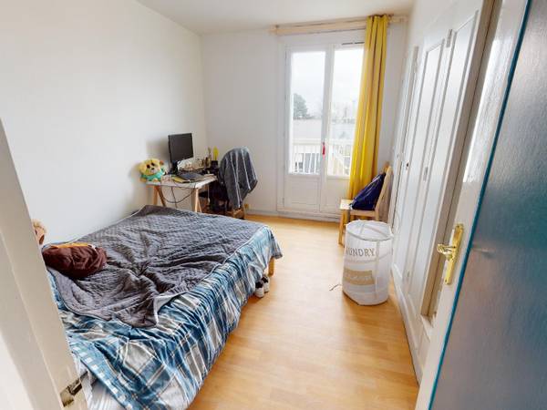 Colocation / Appartement 4 pièces de 70 m², Rennes, Résidence Saint-Jean-Baptiste de la Salle / Photo 2