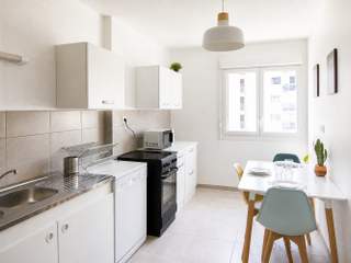 Room share / 5 rooms apartment · 100 m², Grenoble, Rue Ampère