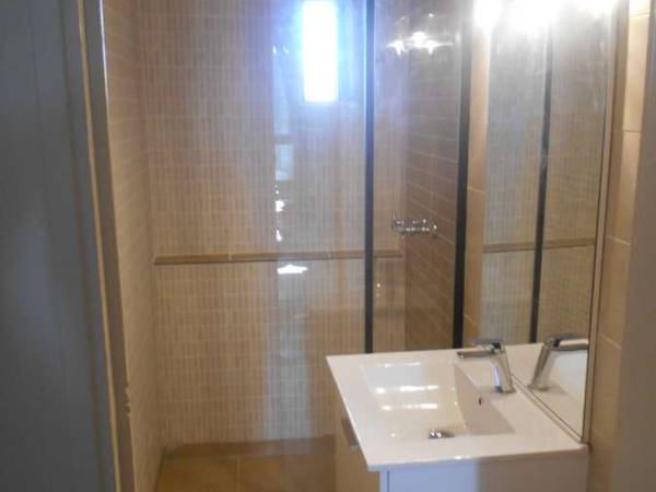 Colocation / Appartement 5 pièces de 71 m², Nîmes, Rue de Bouillargues / Photo 2