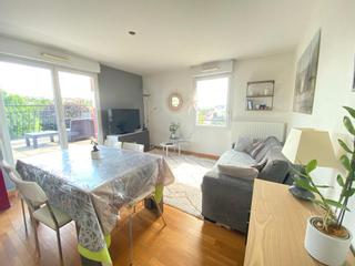 Colocation / 5 rooms apartment · 80 m², Rosny-sous-Bois