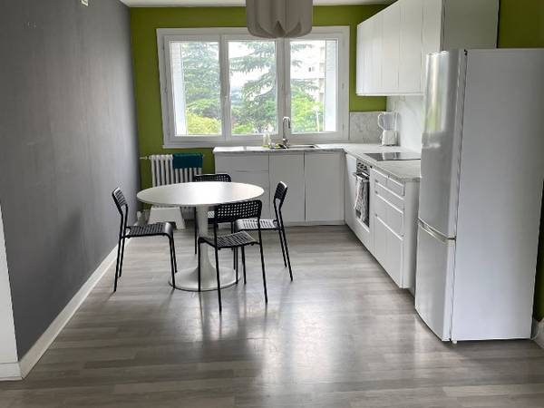 Colocation / Appartement 5 pièces de 90 m², Toulouse, Avenue Léon Blum / Photo 2