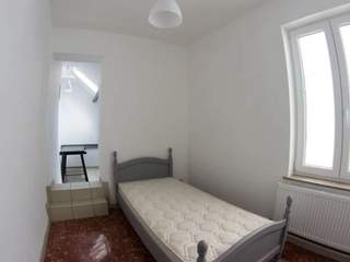 Privatzimmer / 4 rooms house · 180 m², Tournai, Place de Nédonchel