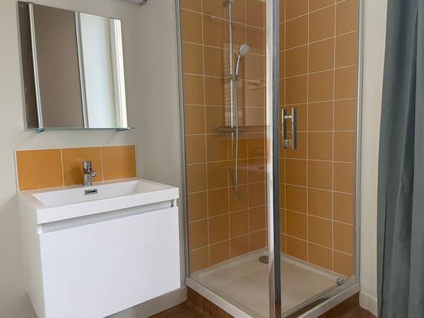 Location / Appartement 1 pièce de 43 m², Bordeaux, Rue de Bègles / Photo 9