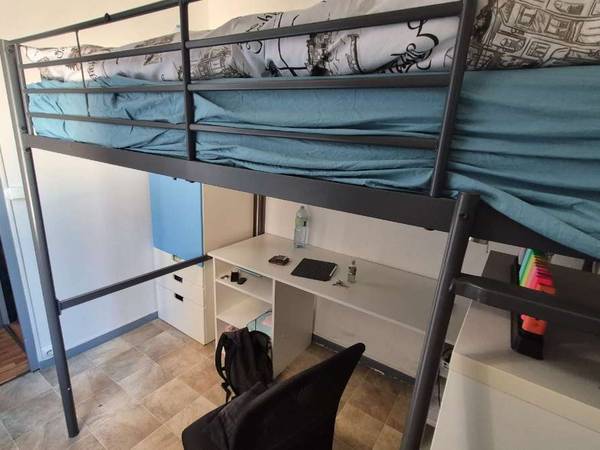 Location / Appartement 3 pièces de 40 m², Lille, Rue de la Chaude Rivière / Photo 9