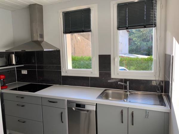 Colocation / Appartement 5 pièces de 61 m², Besançon, Rue de Dole / Photo 2