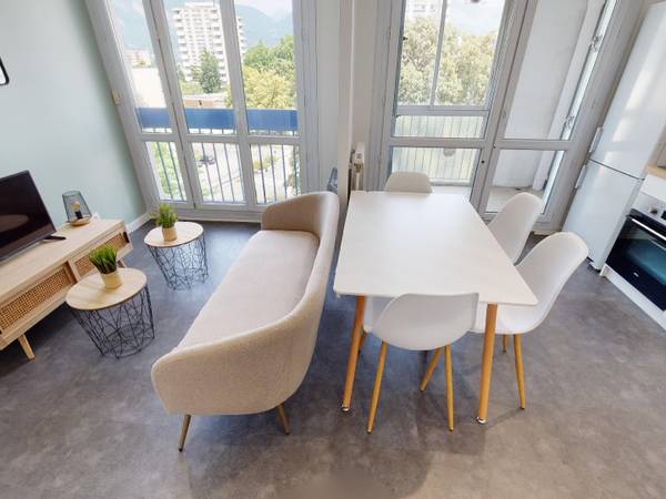 Colocation / Appartement 4 pièces de 67 m², Saint-Martin-d'Hères, Rue du 19 Mars 1962 / Photo 13