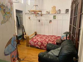 Colocation / 8 rooms house · 180 m², Québec, Rue de la Reine