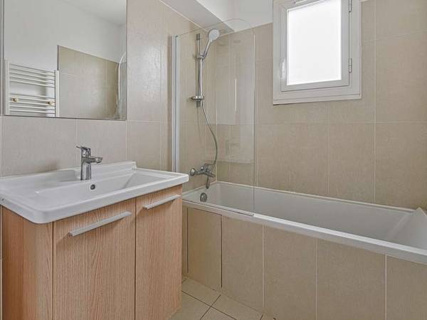 Colocation / Appartement 5 pièces de 111 m², Paris, Rue de Rémusat / Photo 2