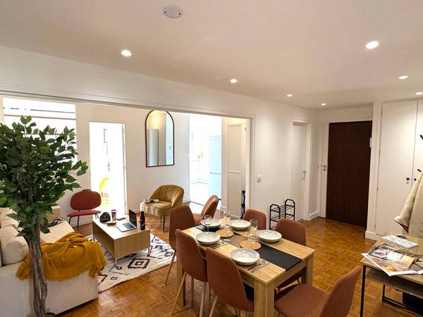 Colocation / Appartement 6 pièces de 128 m², Paris, Rue de Vaugirard / Photo 2