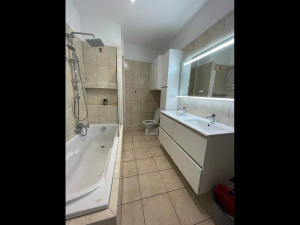 Colocation / Appartement 5 pièces de 121 m², Strasbourg, Rue de la Canardière / Photo 8