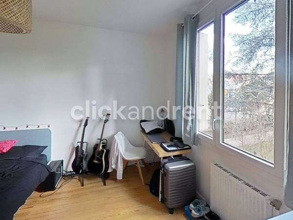 Colocation / Appartement 5 pièces de 94 m², Vénissieux / Photo 2