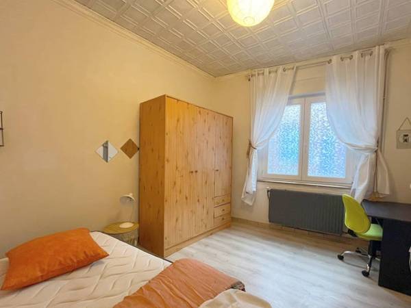 Chambre chez l'habitant / Maison 1 pièce, Lille / Photo 2
