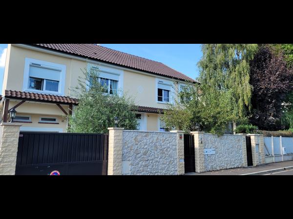 Location / Maison 2 pièces de 89 m², Bois-d'Arcy, Rue Châteaubriand / Photo 24