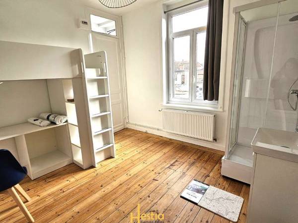 Colocation / Maison 5 pièces de 126 m², Tourcoing, Rue des Poutrains / Photo 2
