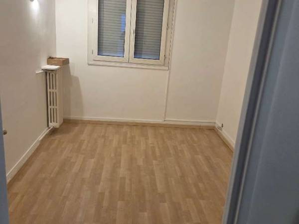 Location / Appartement 4 pièces de 63 m², Villepinte, Boulevard du Président Kennedy / Photo 2
