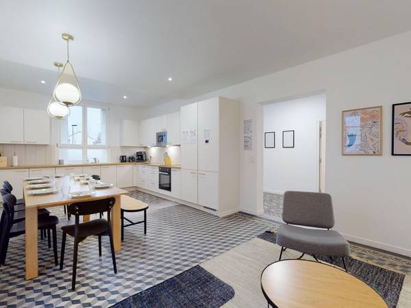 Colocation / Appartement 16 pièces de 380 m², Montreuil, 2 Rue Baudin, / Photo 2