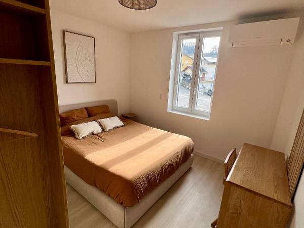 Colocation / Maison 5 pièces de 110 m², Valserhône, Rue Hoche / Photo 3
