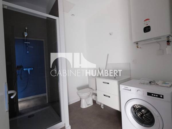 Location / Appartement 2 pièces de 53 m², Saint-Étienne, Rue des Armuriers / Photo 6