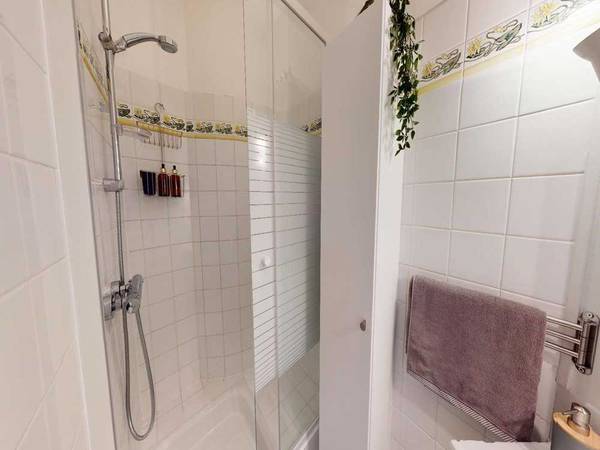 Colocation / Appartement 4 pièces de 80 m², Paris, Rue Desaix / Photo 8