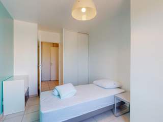 Colocation / Appartement 4 pièces de 55 m², Vénissieux, Avenue Francis de Pressensé