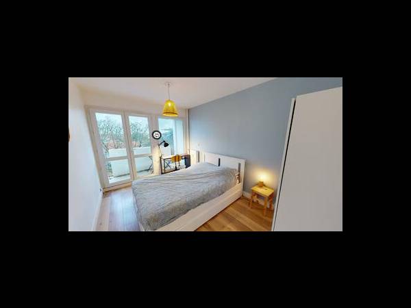 Colocation / Appartement 5 pièces de 92 m², Orléans, Rue du Capitaine Gustave de Boissieu / Photo 2