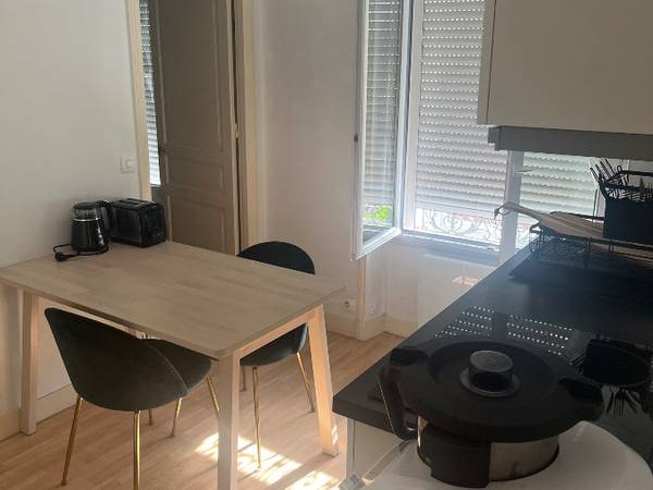 Sous-location / Appartement 2 pièces de 28 m², Le Pré-Saint-Gervais, Rue Garibaldi / Photo 2