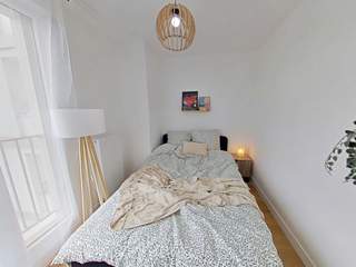 Colocation / Appartement 6 pièces de 96 m², Clichy, Rue Martre