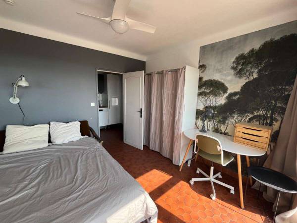 Colocation / Appartement 3 pièces de 55 m², Avignon, Avenue de Tarascon / Photo 2