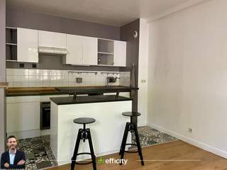 Location / Appartement 3 pièces de 76 m², Lyon, Rue Duguesclin