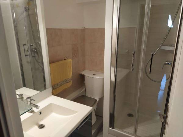 Colocation / Appartement 6 pièces de 103 m², Champs-sur-Marne, Allée des Charmilles / Photo 8