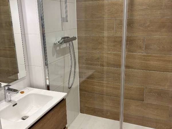 Colocation / Appartement 5 pièces de 74 m², Grenoble, Rue Paul Janet / Photo 6