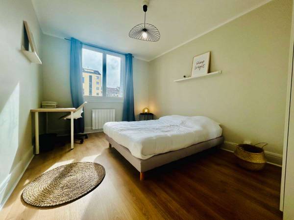 Colocation / Appartement 4 pièces de 62 m², Villeurbanne, Rue des Mûriers / Photo 2