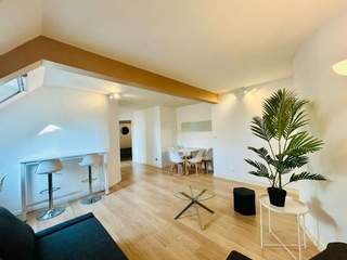 Colocation / Duplex 6 pièces de 116 m², Melun, Place Saint-Jean