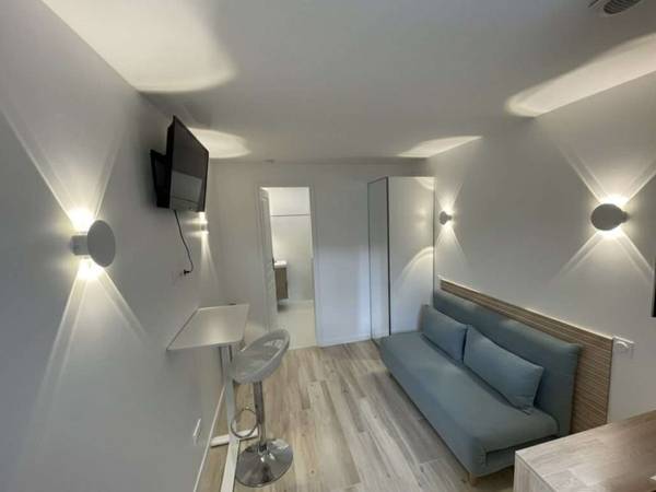 Location / Studio de 14 m², Bagneux, Rue des Blains / Photo 2
