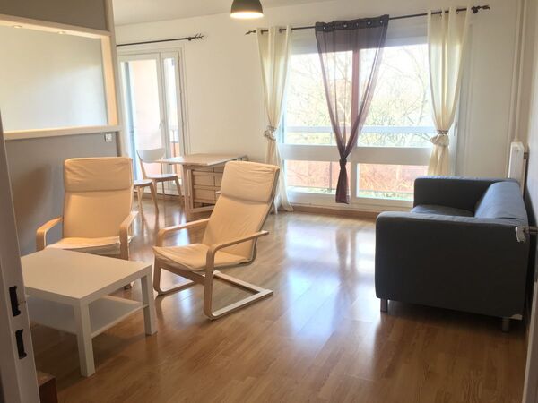 Colocation / Appartement 4 pièces de 81 m², Tremblay-en-France, Rue Urbain le Verrier / Photo 3