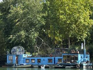 Coliving space / 4-bedroom boat · 100 m², Paris, Allée du Bord de l'Eau