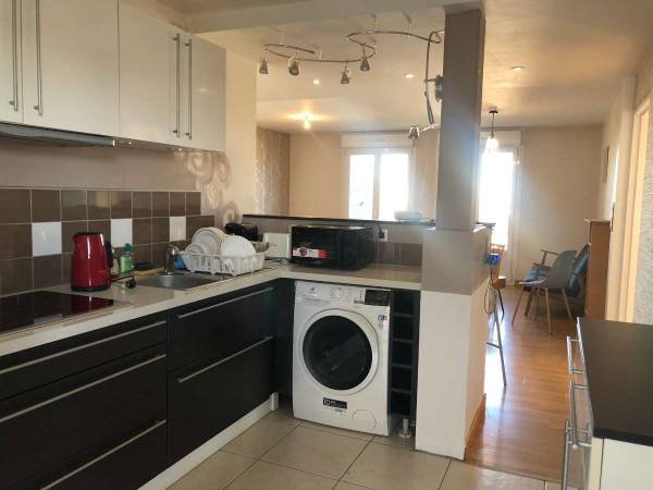 Colocation / Appartement 5 pièces de 86 m², Reims, Rue Pierre de Coubertin / Photo 2
