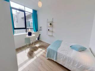 Casa condivisa / 11 rooms apartment · 220 m², Asnières-sur-Seine, Avenue Sainte-Anne