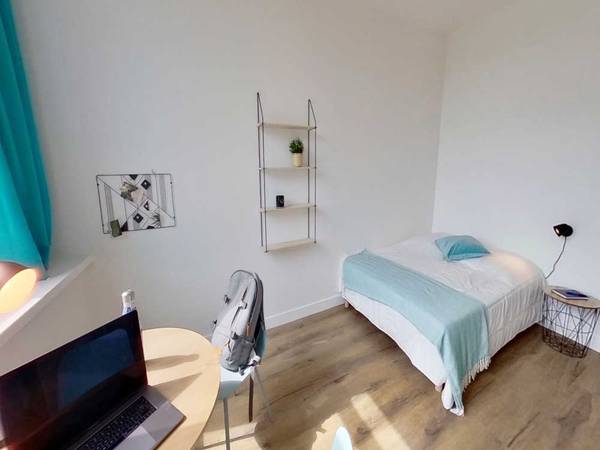 Colocation / Appartement 11 pièces de 220 m², Asnières-sur-Seine, Avenue Sainte-Anne / Photo 2