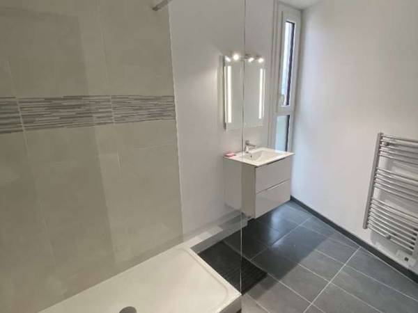 Colocation / Appartement 4 pièces de 80 m², Pessac, Rue du Relais / Photo 4