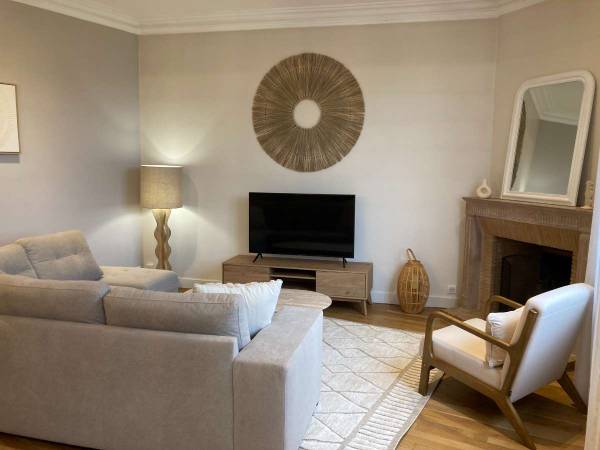 Colocation / Duplex 7 pièces de 137 m², Villefranche-sur-Saône, Rue de la Gare / Photo 2