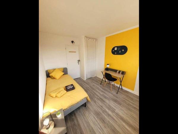 Colocation / Appartement 7 pièces de 82 m², Rouen, Rue Forfait / Photo 4