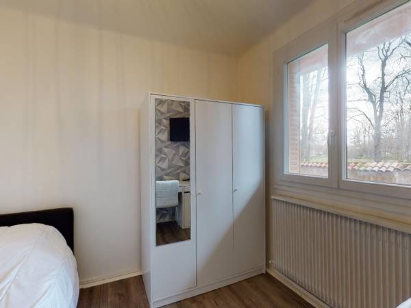 Colocation / Appartement 5 pièces de 60 m², Villeurbanne, Rue Pierre Voyant / Photo 2