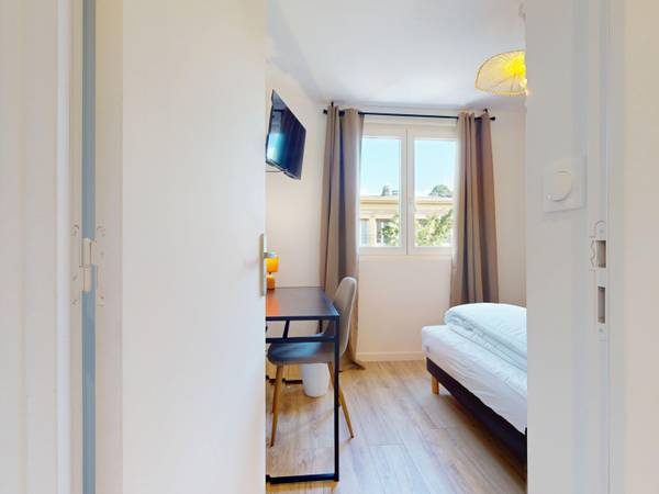 Colocation / Appartement 4 pièces de 59 m², Rouen, Rue Poret de Blosseville / Photo 9