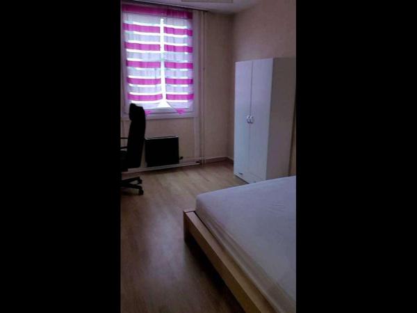 Coliving / Appartement 4 pièces de 65 m², Cergy, Rue des Châteaux Bruloir / Photo 2