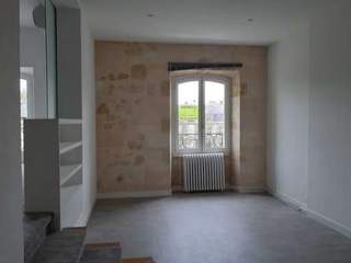Location / Appartement 2 pièces de 129 m², Bordeaux
