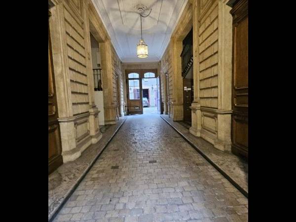 Location / Studio, Metz / Photo 2