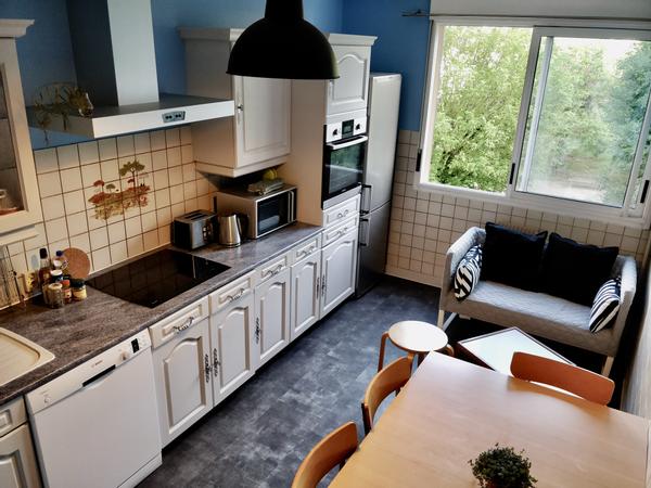 Colocation / Appartement 4 pièces de 100 m², Villeurbanne, Rue Alexis Perroncel / Photo 2